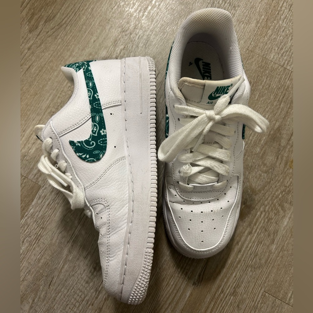Nike Air Force 1